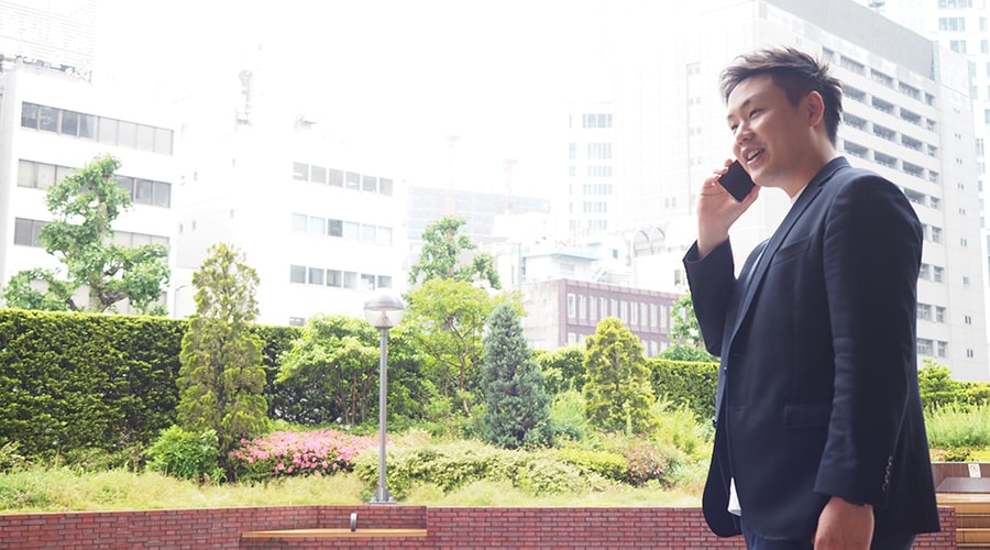 営業として大切なことは不信感を与えないことだと語る榎本