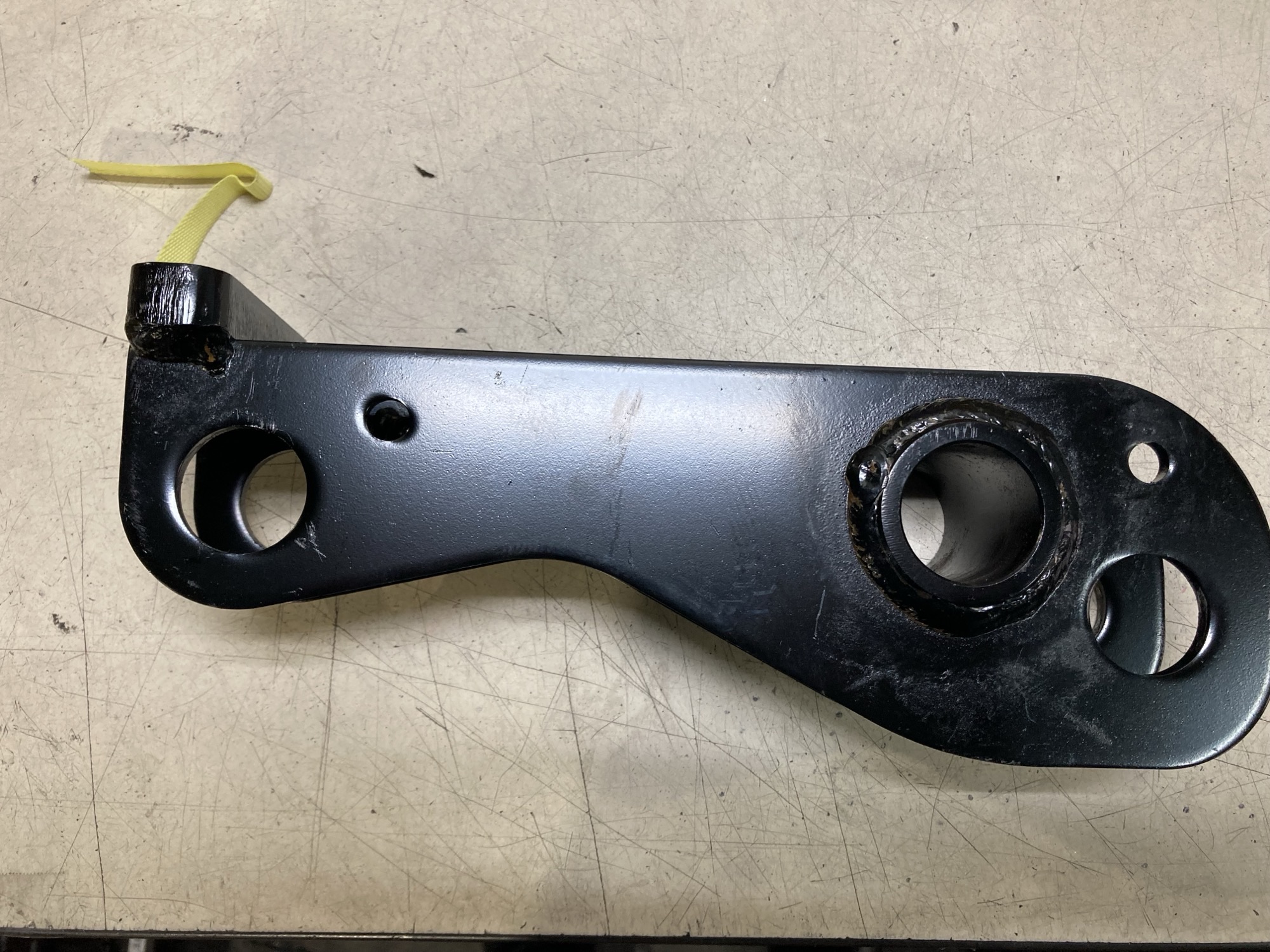 【月収例26万円！カウンターフォーク】自動車部品の仕分け