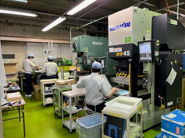 【八潮市木曽根】空調完備◎座り中心♪かるーいフィルムの検品