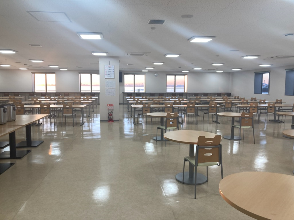 ＼土日祝休み＆残業なし／未経験歓迎！食品倉庫でモクモク軽作業