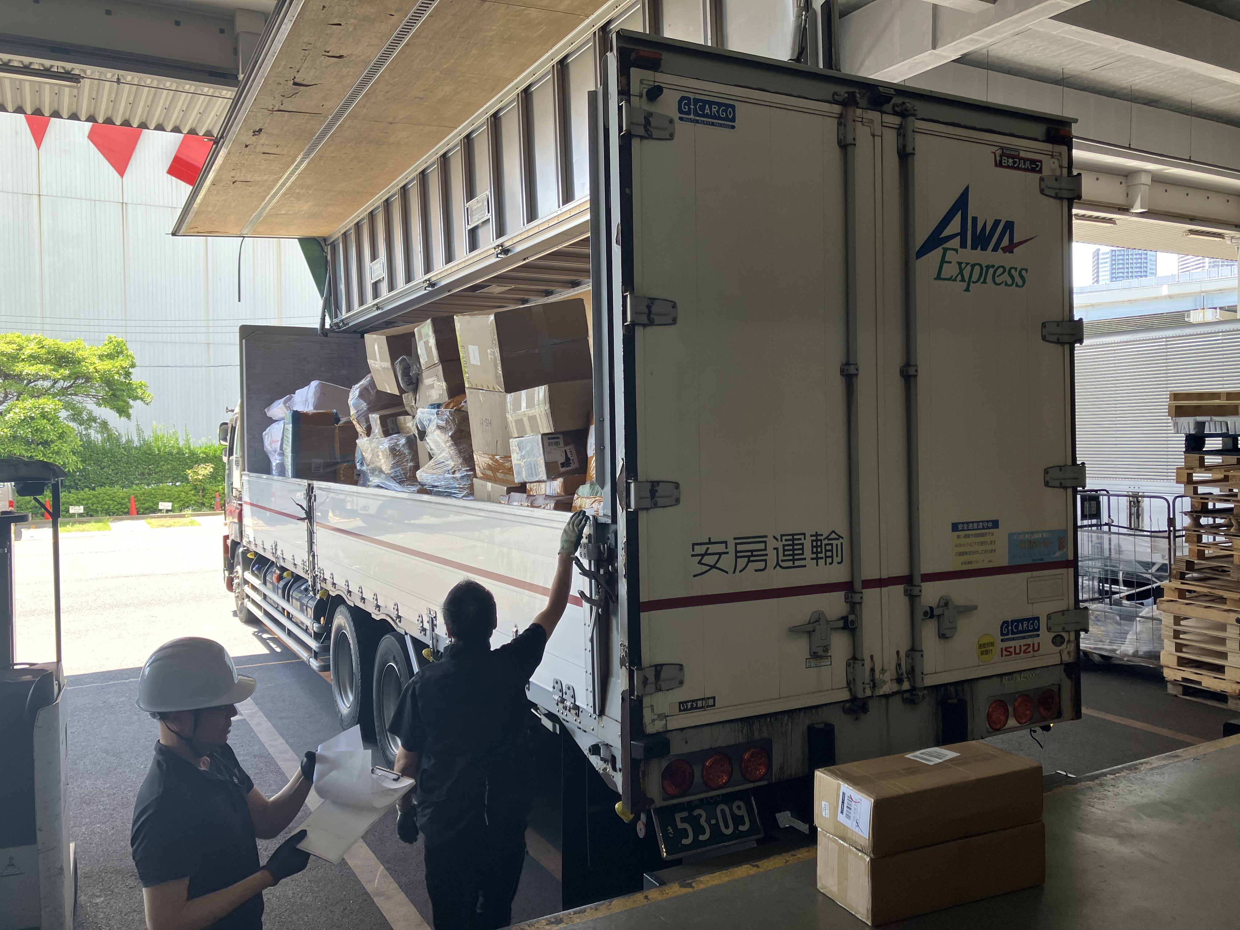【お昼12時始業☆時給1,600円】日用品の倉庫作業／辰巳駅チカ7分