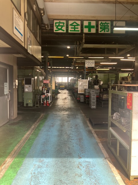 未経験歓迎★自動車部品のモノづくり！機械オペレーター募集☆