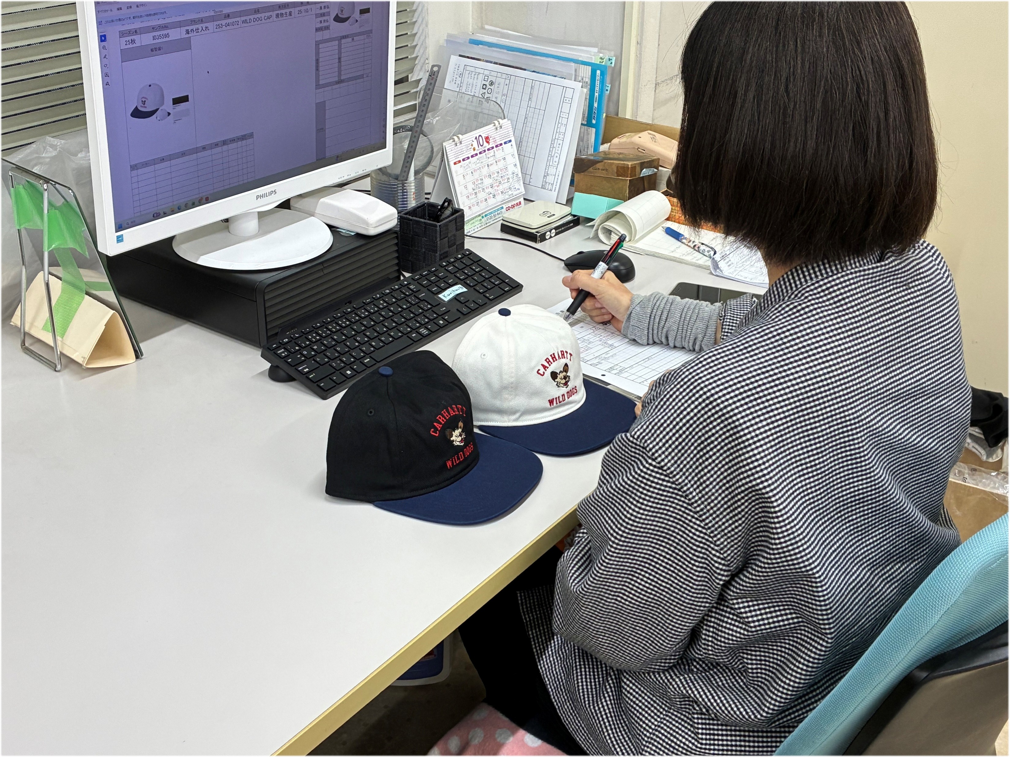 帽子のチェック★おしゃれ自由♪アパレル関連の仕事！残業なし！