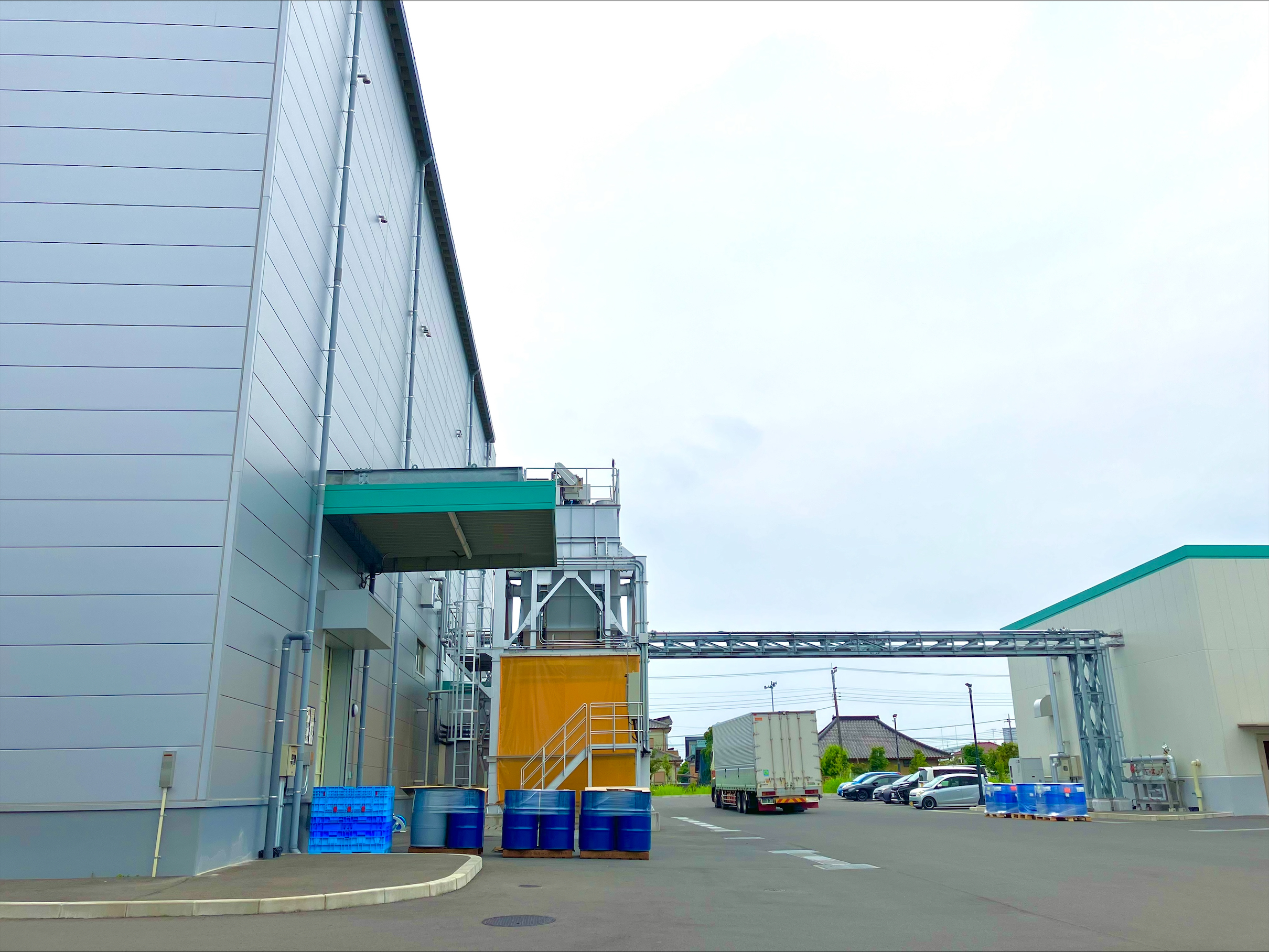 月収例31万以上☆化粧原料の製造サポート