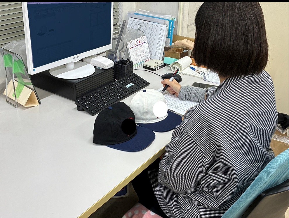 帽子の仕上がりチェック★座ってコツコツ★おしゃれ自由♪