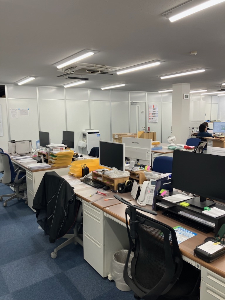 設置型社食100円～購入OK☆30代・40代活躍☆事務+入庫チェック