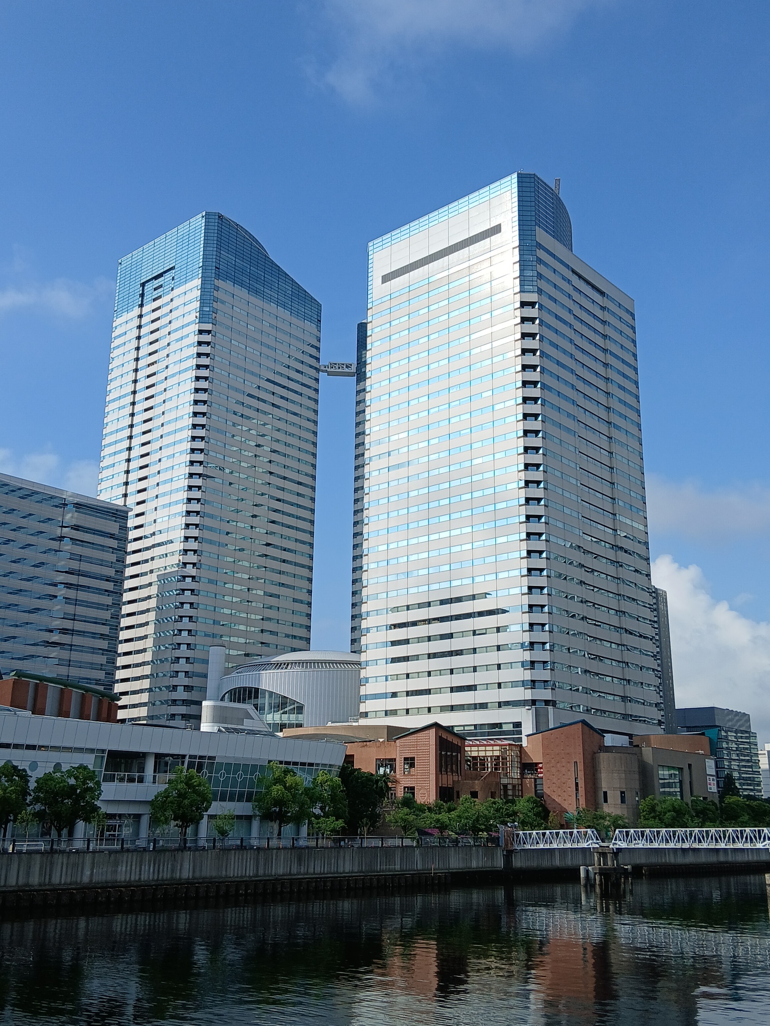 1月開始！17:15分定時♪ムリなく働ける◎メール室業務