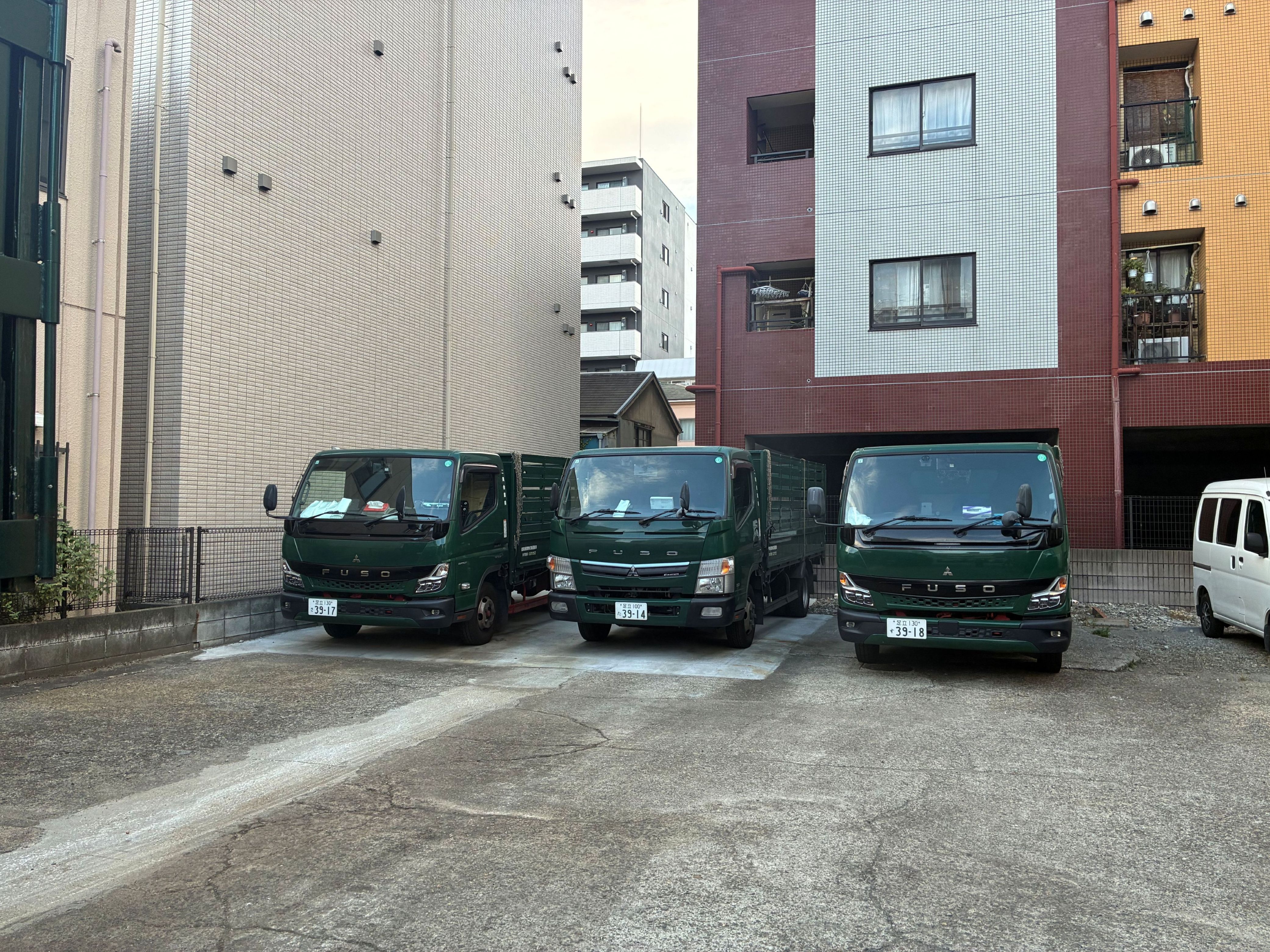 1月＜土日休み！稼げる1900円＞ペットボトル回収※運転無