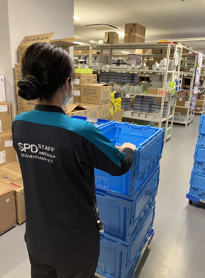 4月開始☆駅チカ1分♪院内ピッキングで未経験歓迎☆土日祝休み