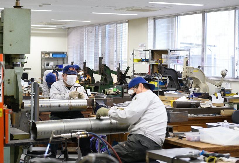 4月開始☆時給1700円☆未経験OKの金属加工♪