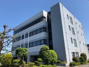 【春日部市】複数名募集で仲間も◎検査キットのシール貼り作業♪