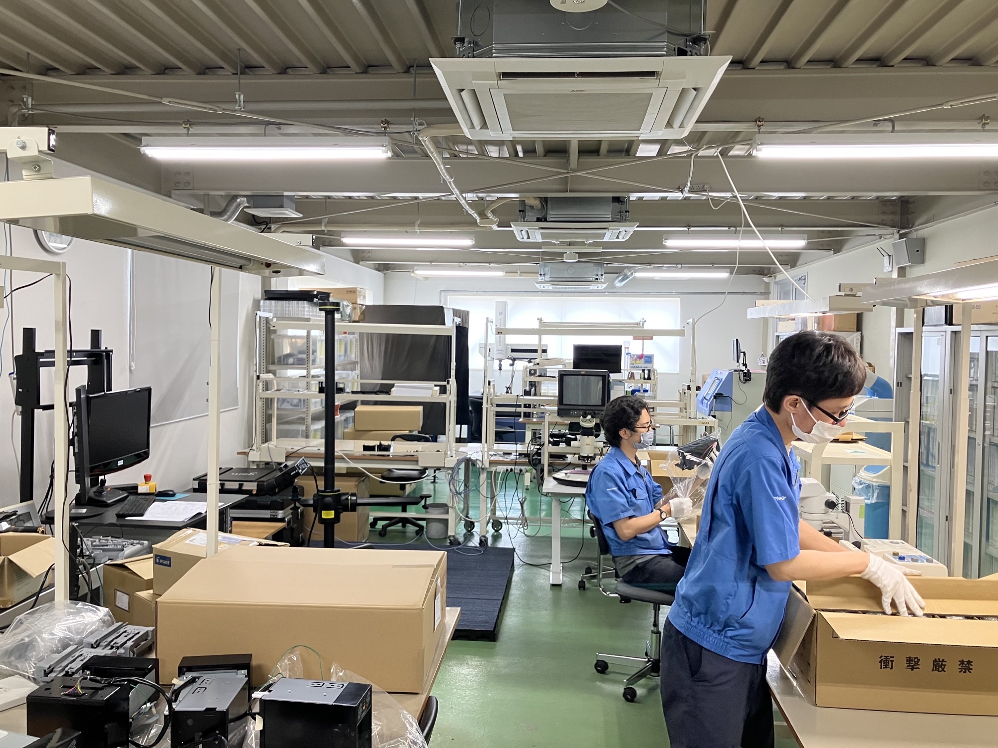 無料P完備で通勤便利♪座り仕事ありの検査スタッフ！