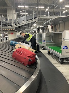 高時給1,800円！成田空港で働く♪手荷物仕分け作業