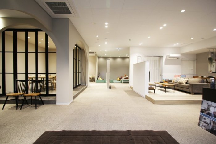 高1400円★店舗内の事務サポ★うれしい直雇用実績あり！車OK！