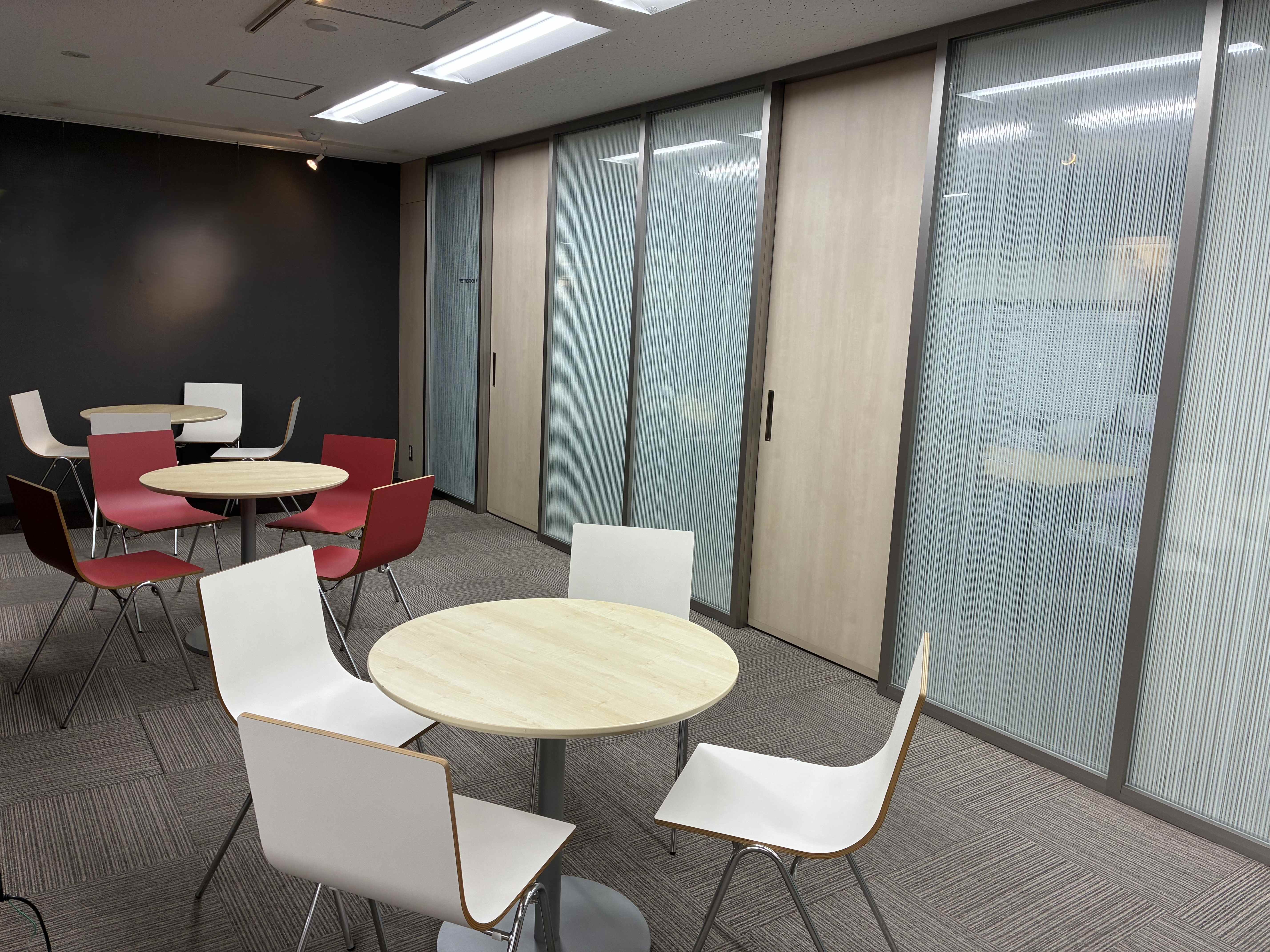 ＼3月開始／ディレクション＆DTPデザイン☆正社員実績アリ@1500