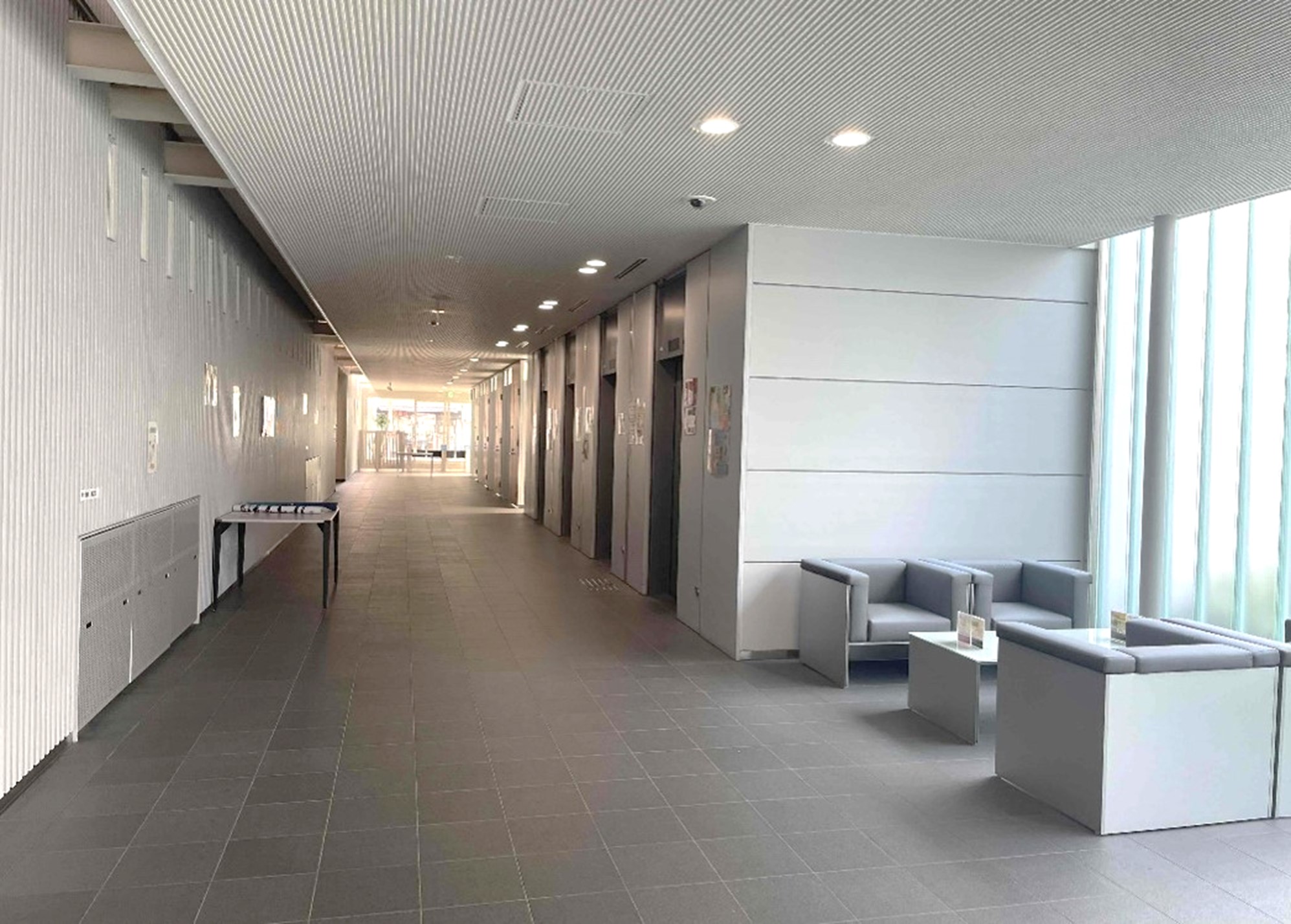 未経験OK！《美容/学校業界》に興味のある方必見！ 時給1500円♪