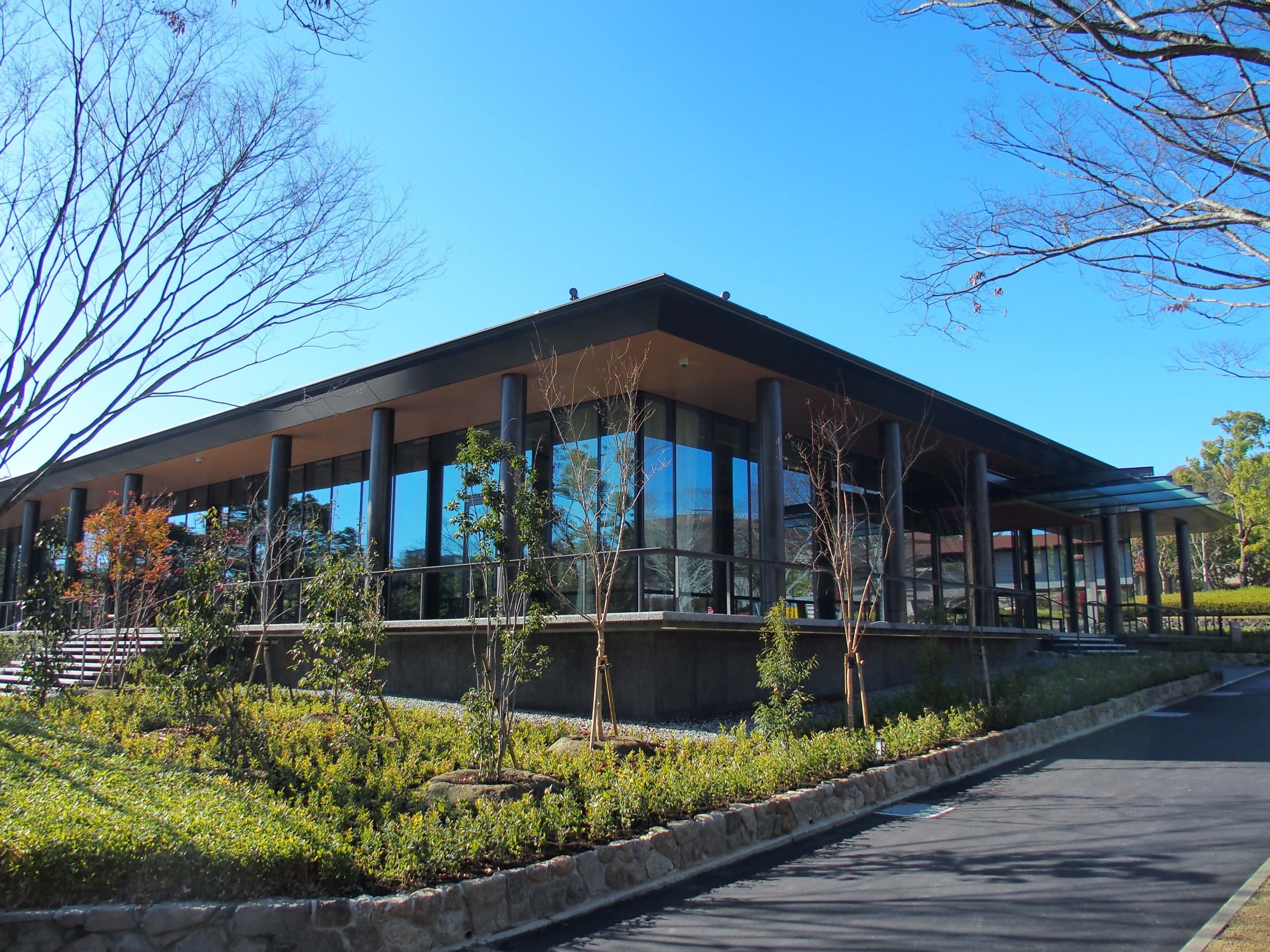 ＜高1400円×車通勤可＞人気の大学☆彡事務のオシゴト♪＼4月／