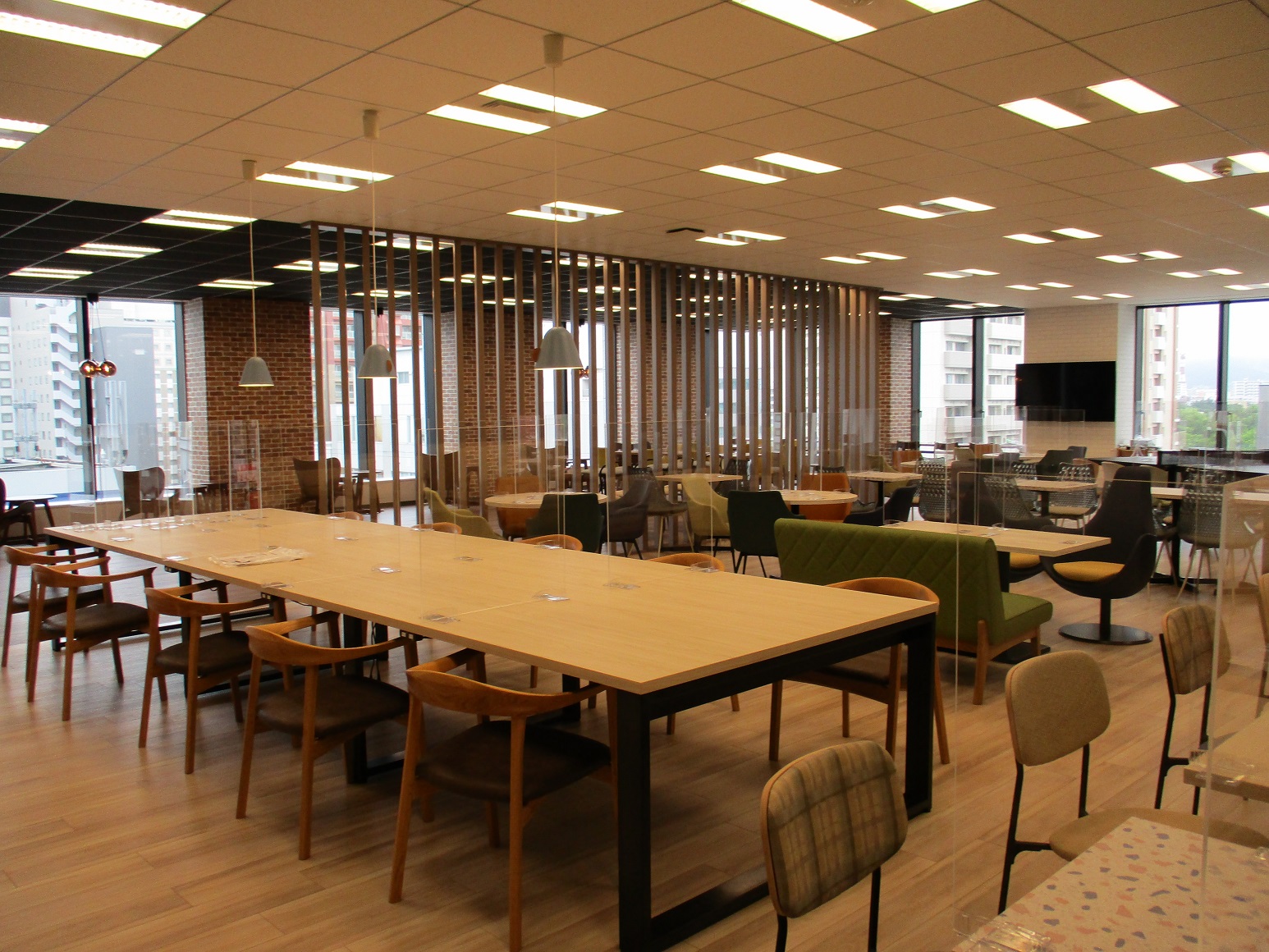 5/7 Start＼1400円×ノンテレ事務！／やり取りは社内のみ！