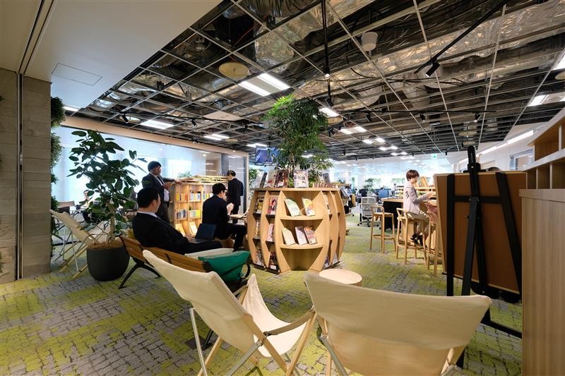 ＼社員目指せる・年収412万円～／街づくり部門でサポート事務♪