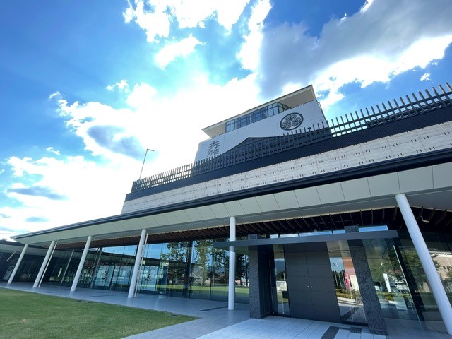 扶養内のお仕事＜1日4時間×無料Pあり＞展示室の案内☆アテンド