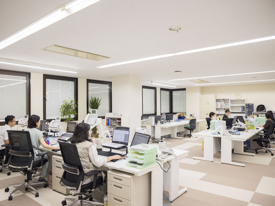 年収375万～525万【正社員】社会保険手続きチームのリーダー候補