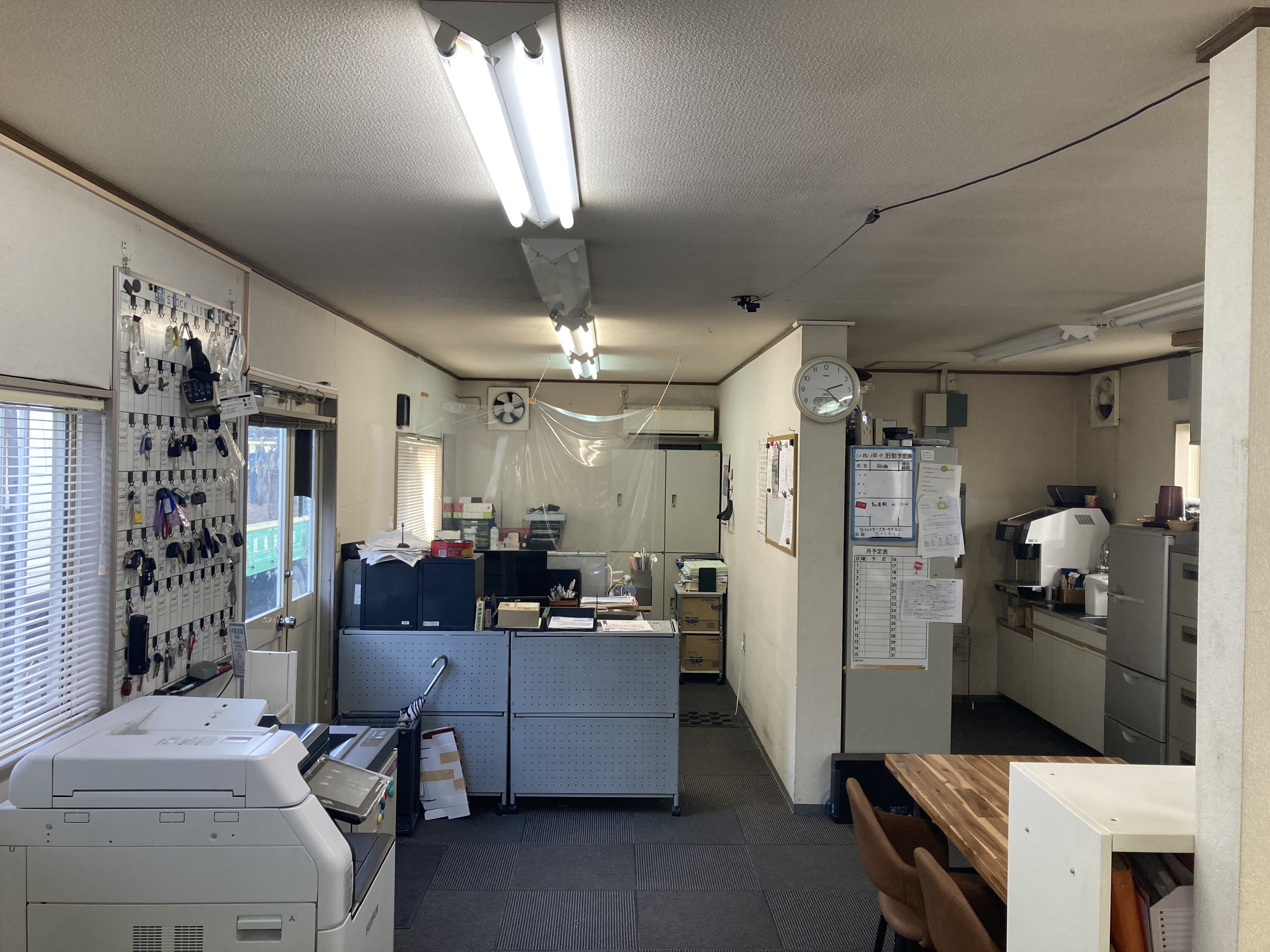 ＜平塚市＞はじめてOK！トラック買取販売×営業＠時給1750円