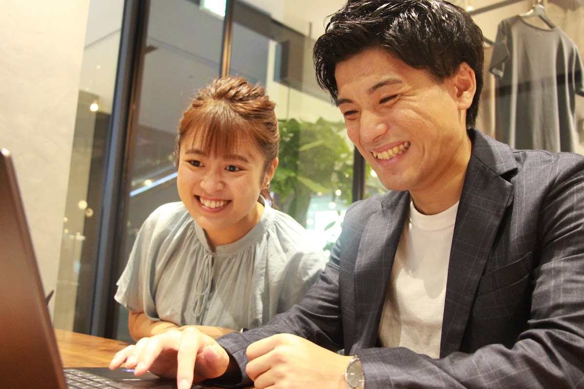 【服装自由】2~3年後社内移動も可/接客経験者も活躍中/研修◎