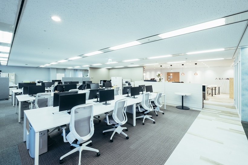 ＼今ドキアプリの会社★／未経験OK♪社内サポ◎人事総務にchange