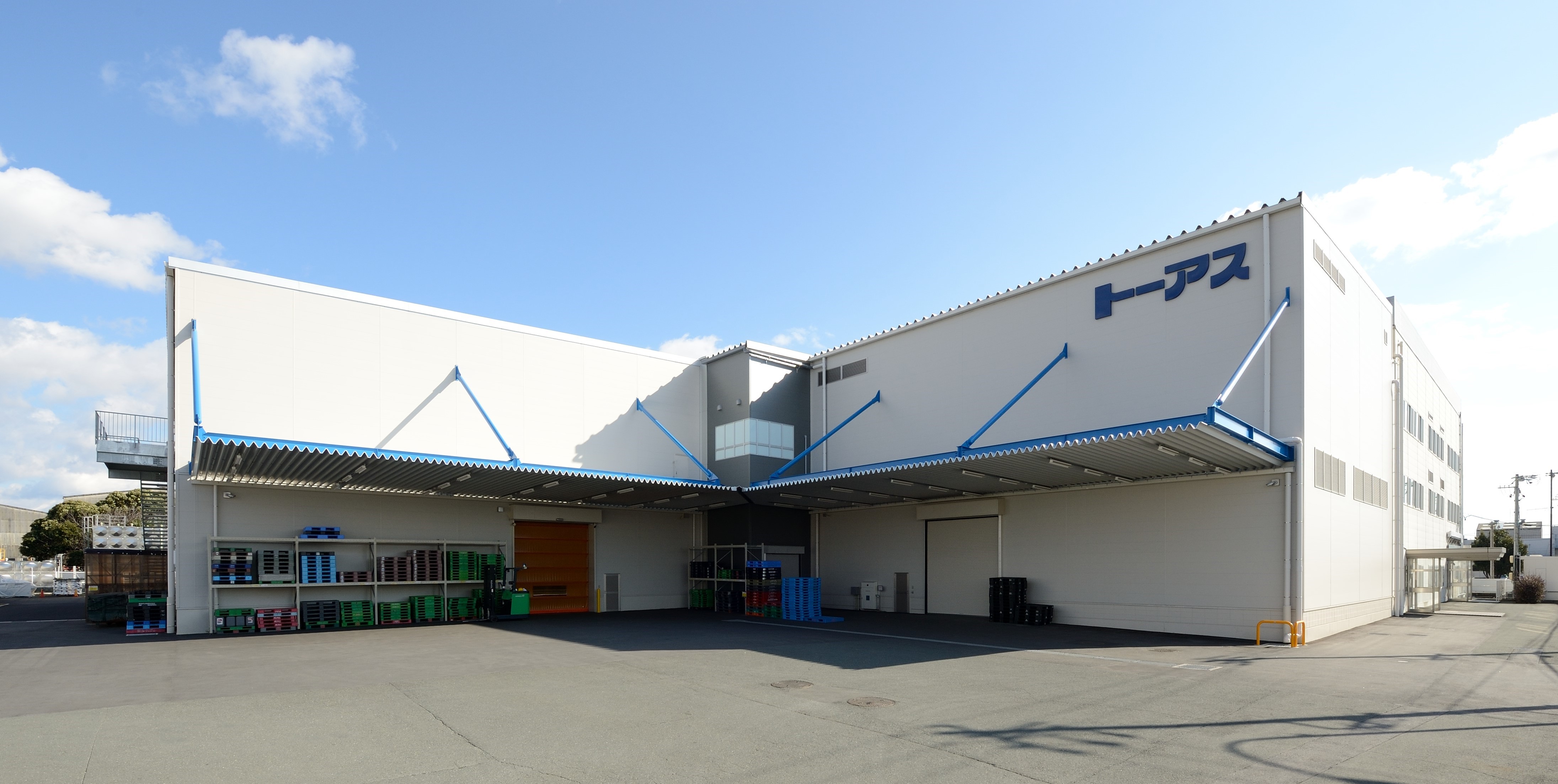 ＜食品に携わりたい方に♪＞日勤のみ！製品出荷前分析・品質管理