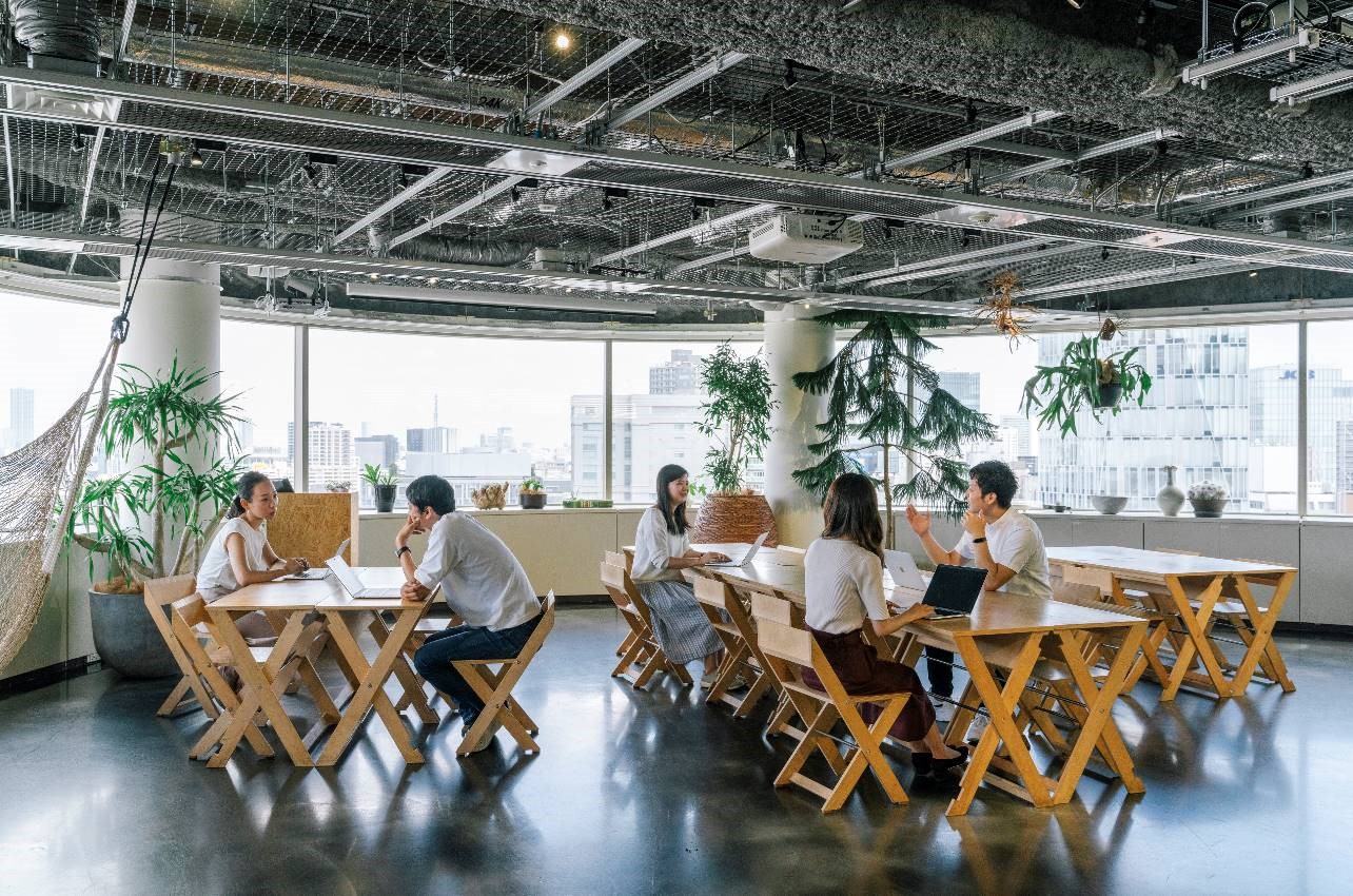【在宅あり】服装自由♪渋谷☆有名IT企業で部内サポート*｡･