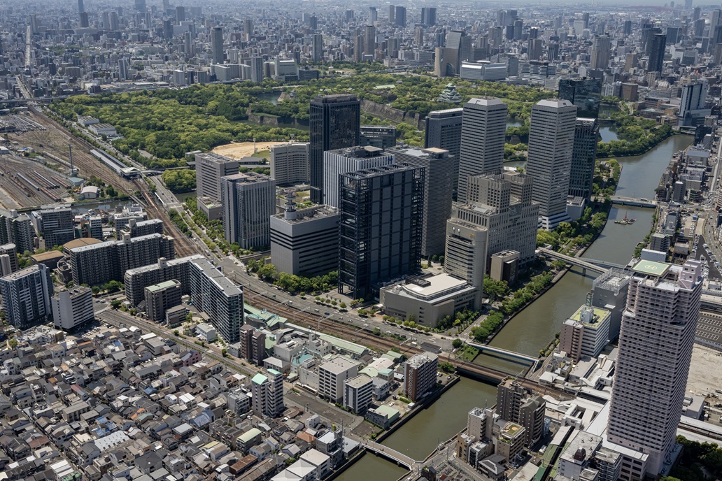 【正社員】年収380万◆大阪本社転勤なし！経理でキャリアアップ