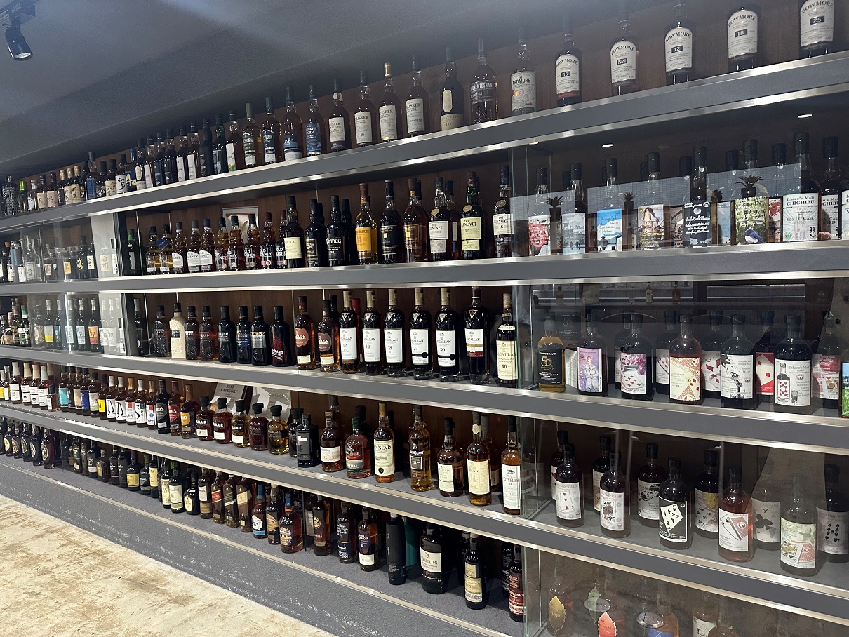 【秋葉原】16:00まで☆酒類商社で未経験OKの受発注♪