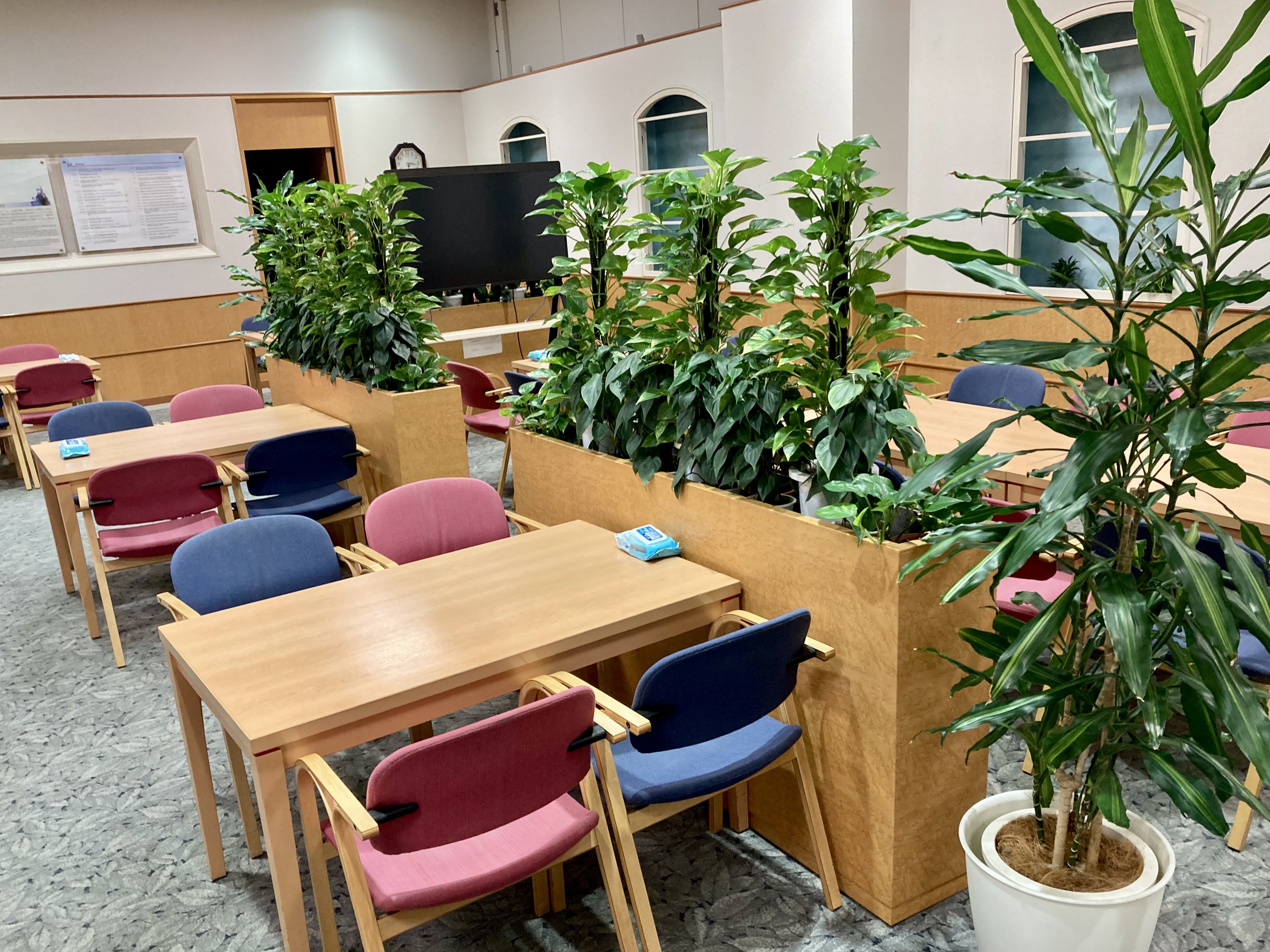 新宿御苑の横★大手商社♪20~30代活躍中◆事務＠綺麗な自社ビル