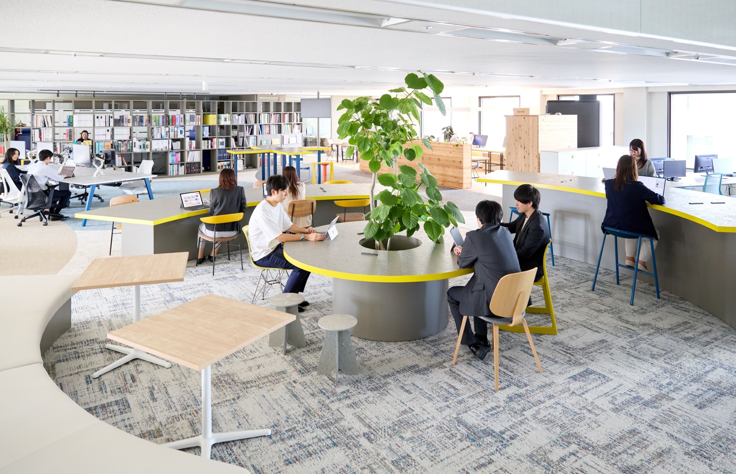月収31万↑登用制度あり◎未経験OKの事務サポ♪週1日在宅☆彡
