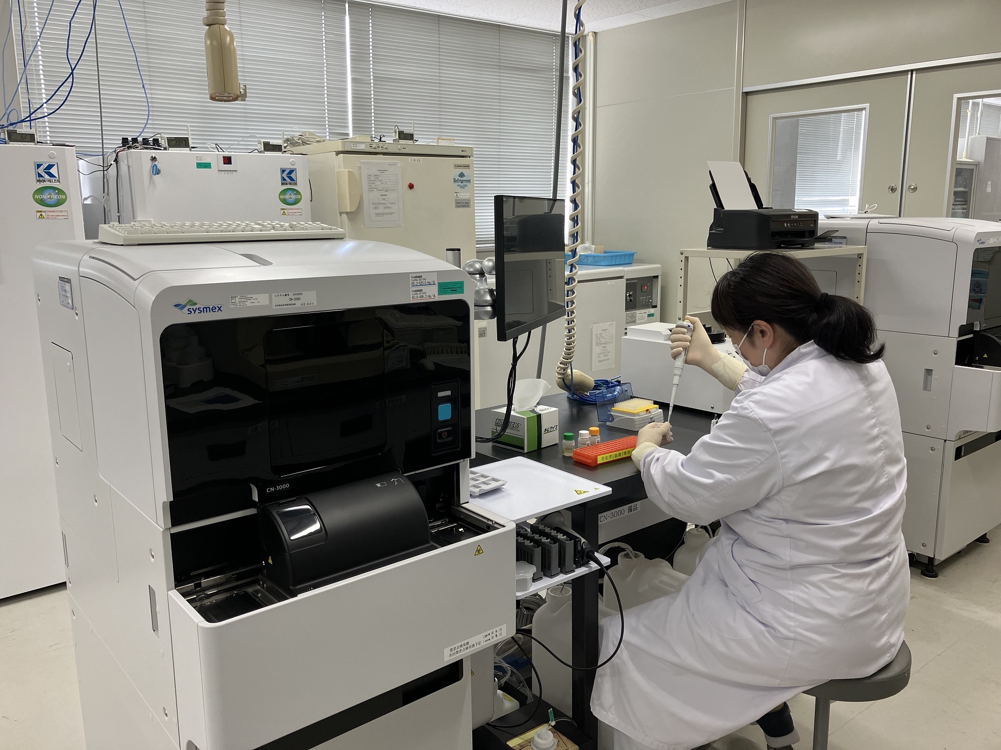 月収28万程度～★土日休み◎医薬品開発・In vitro実験★砂山