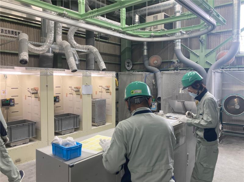 【未経験OK】大手グループ◎コツコツ粉体加工◇残業なし☆彡