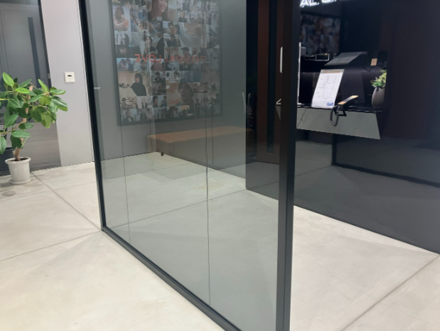 ＼よく見かける！洋服・雑貨の企業／労務サポートにチャレンジ★