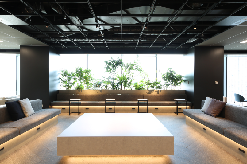 ＜7月＞電話なし！大手Gr企業♪週5シフト勤務×時給1700円＠梅田