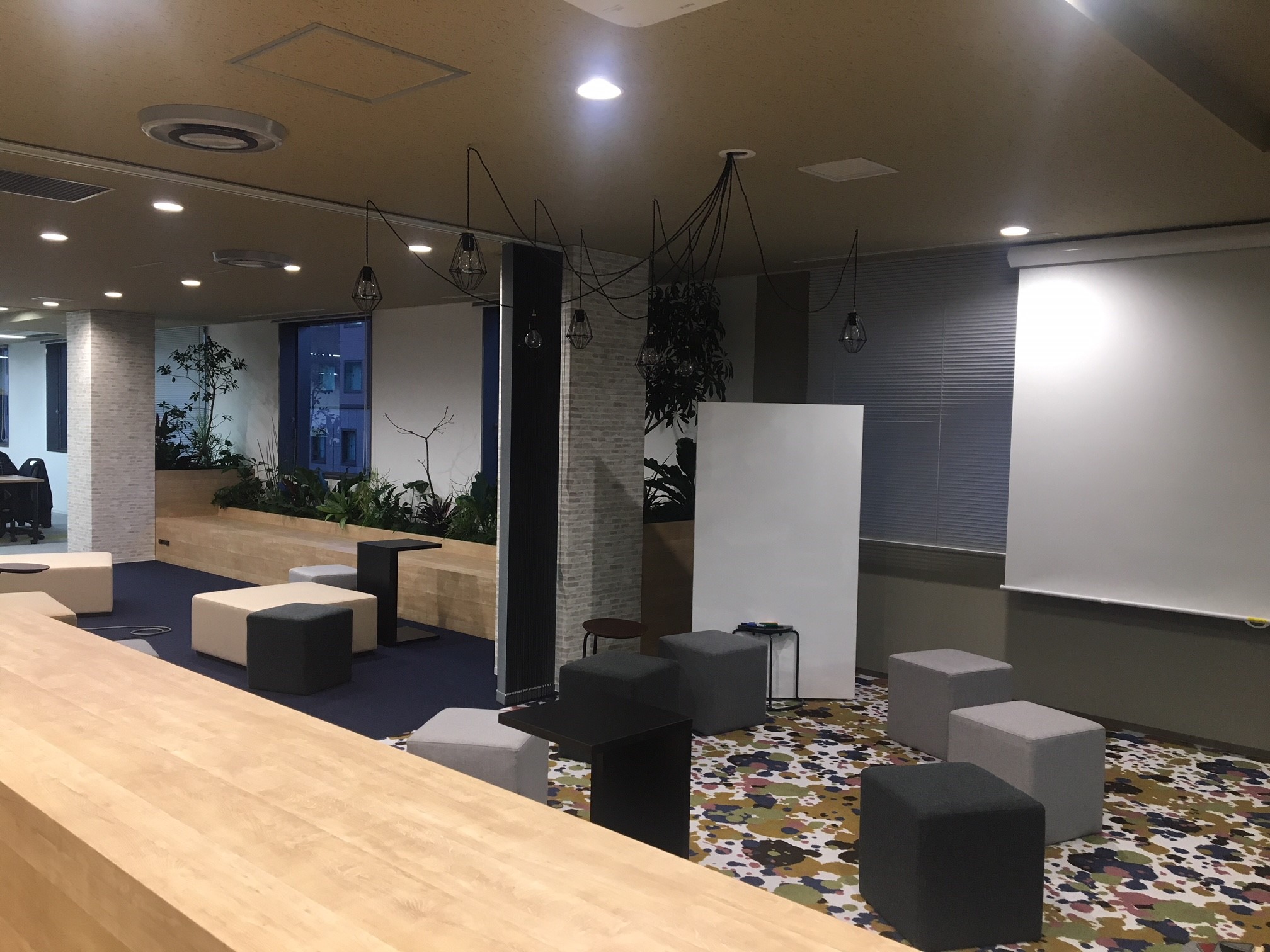 【人事労務/産育休・傷病】経験が活かせる＆スキルを磨こう！