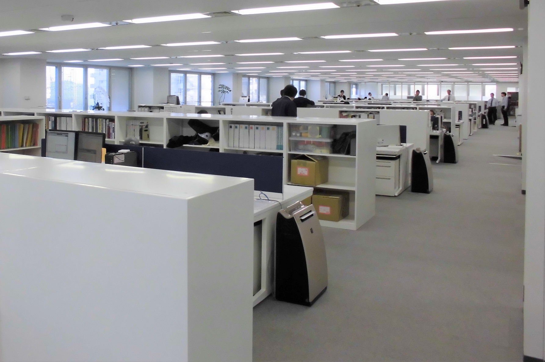 時給1900円★むずかしいスキル不要★大手メーカーで事務サポート
