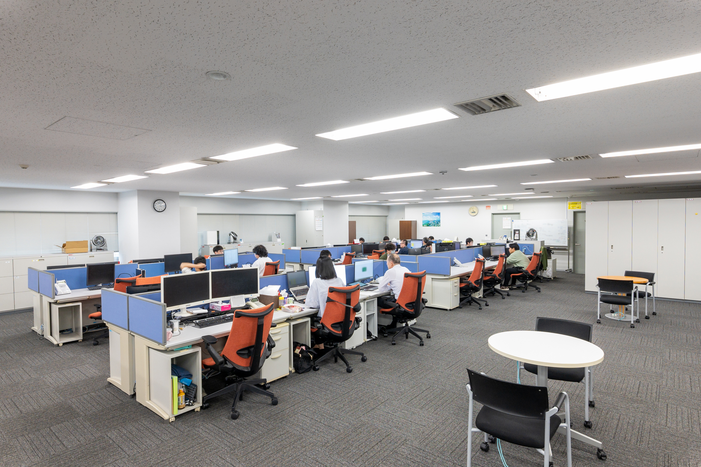 ★未経験OK・服装自由★コールセンターで問い合わせ対応！＠1850