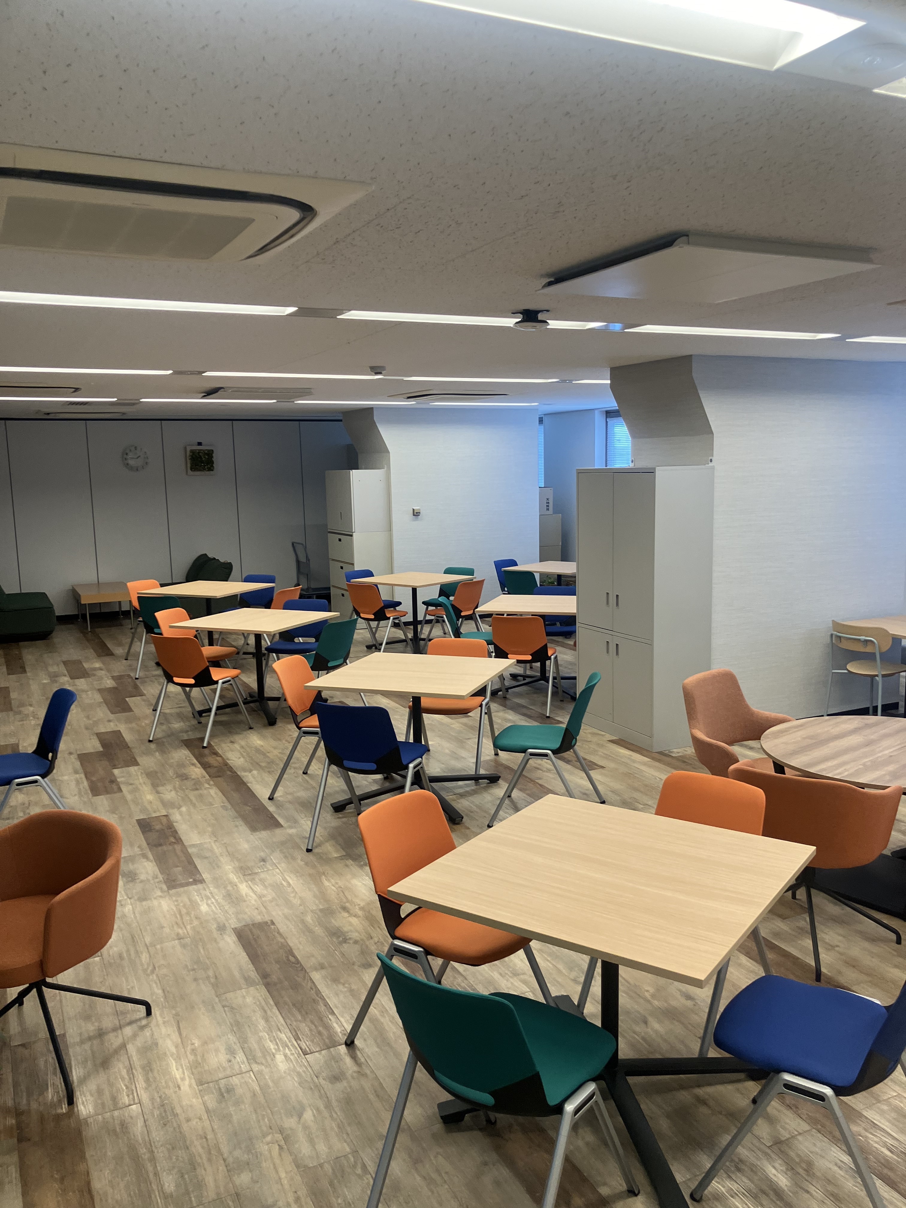 【社員実績あり】時給1500円◆長期♪化学商社で営業事務☆