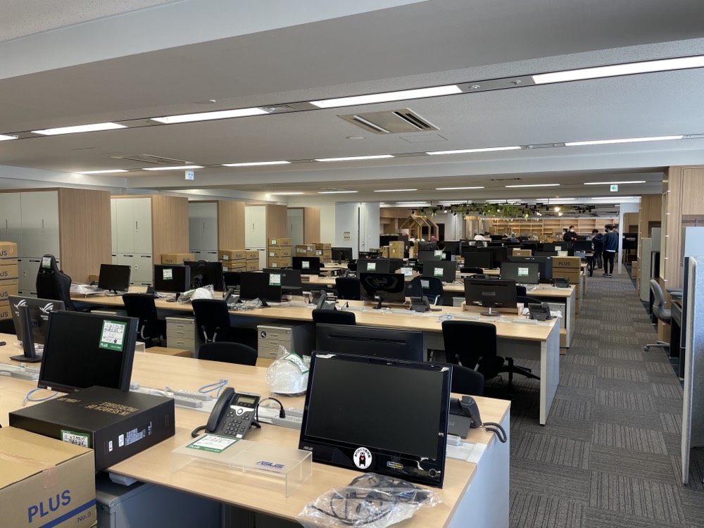 外資メーカーで部署アシスタント＜月収例30万円＞
