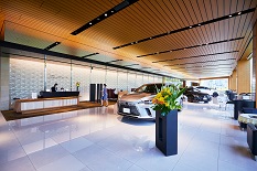 ＜週4日・土日月休み＞高級自動車ディーラーのサポート事務♪