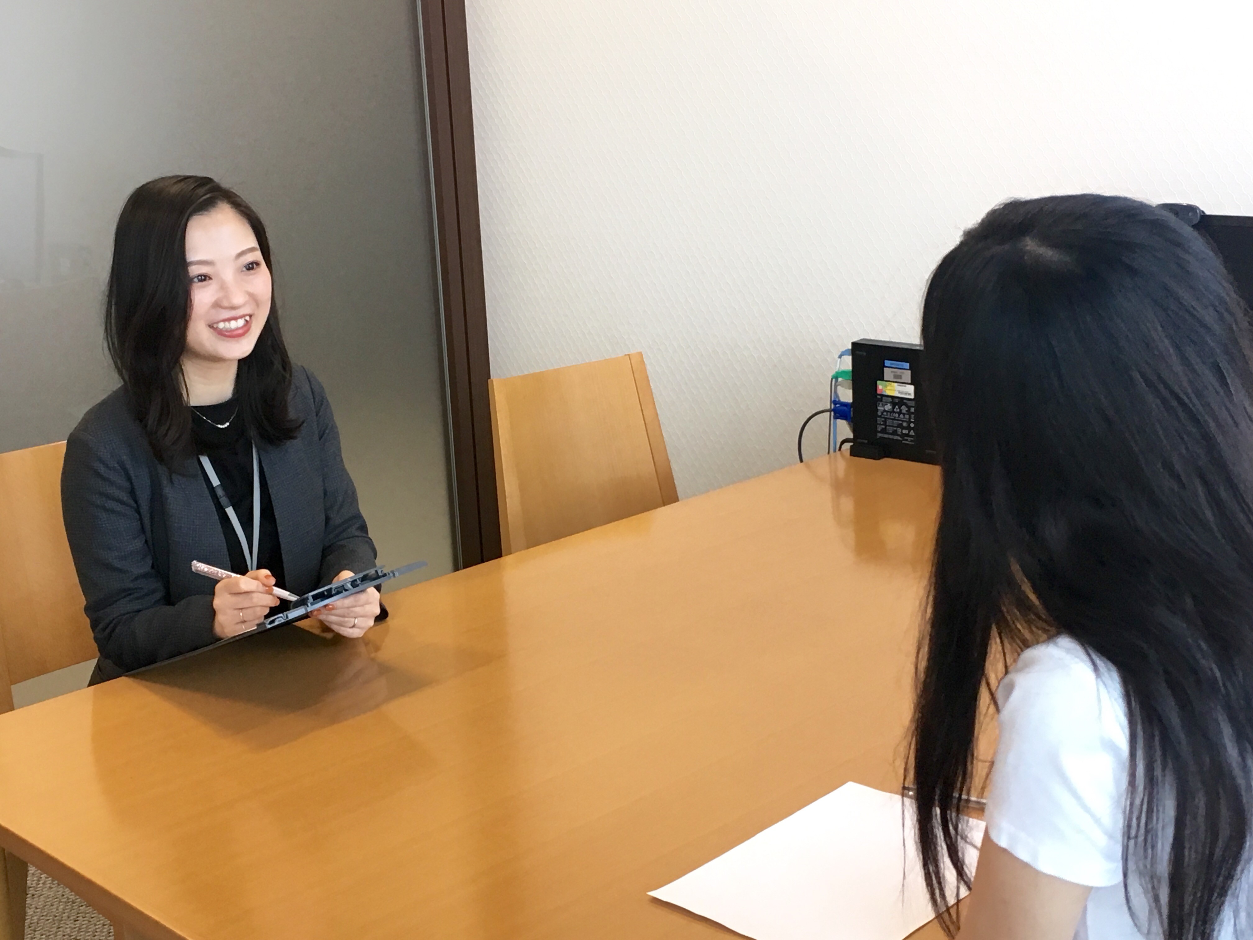 【契約社員】接客経験などが活かせるお仕事です！