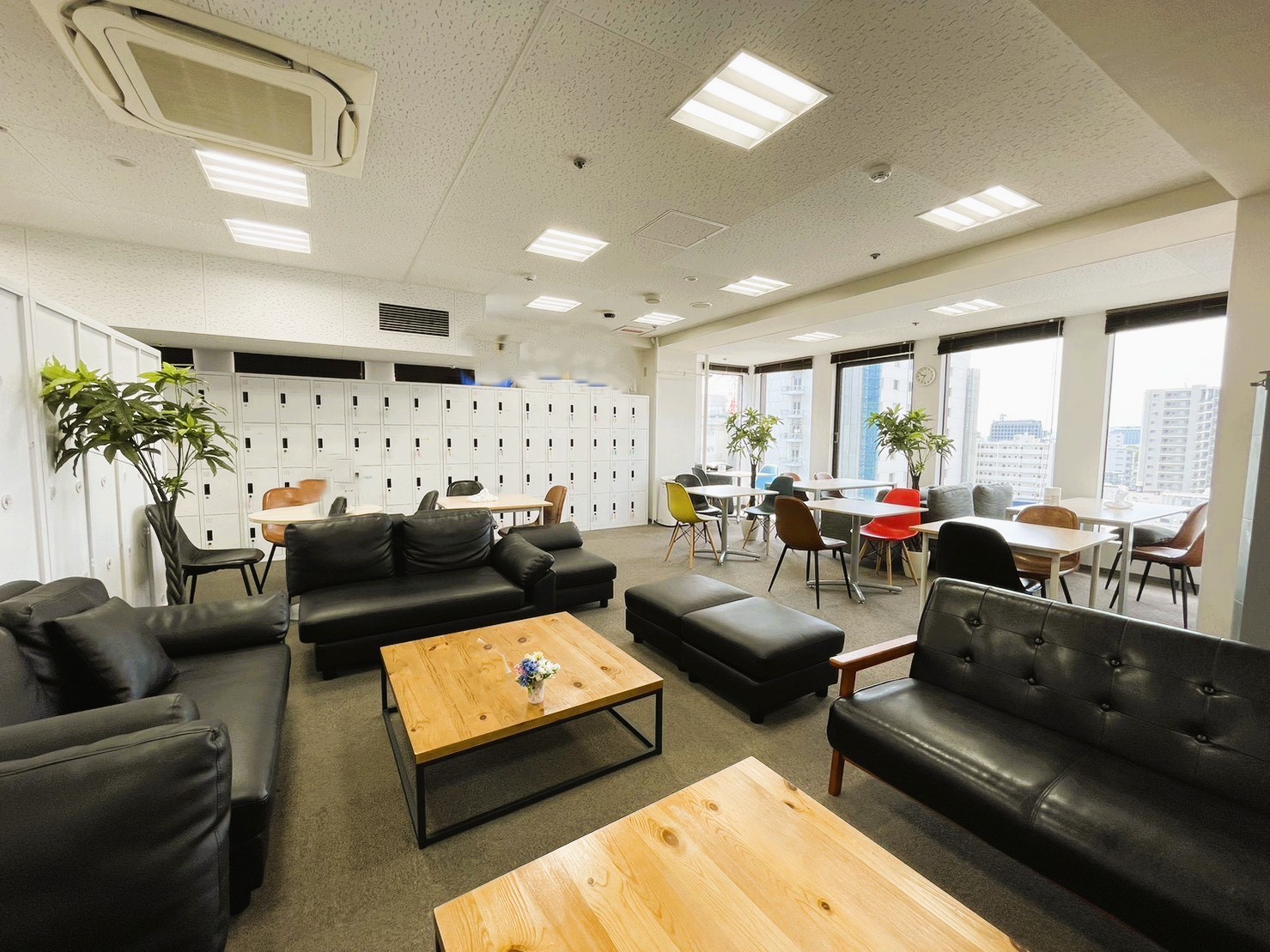 電話なし×こつこつメール対応★｜17時で退社｜PC入力程度でOK◎