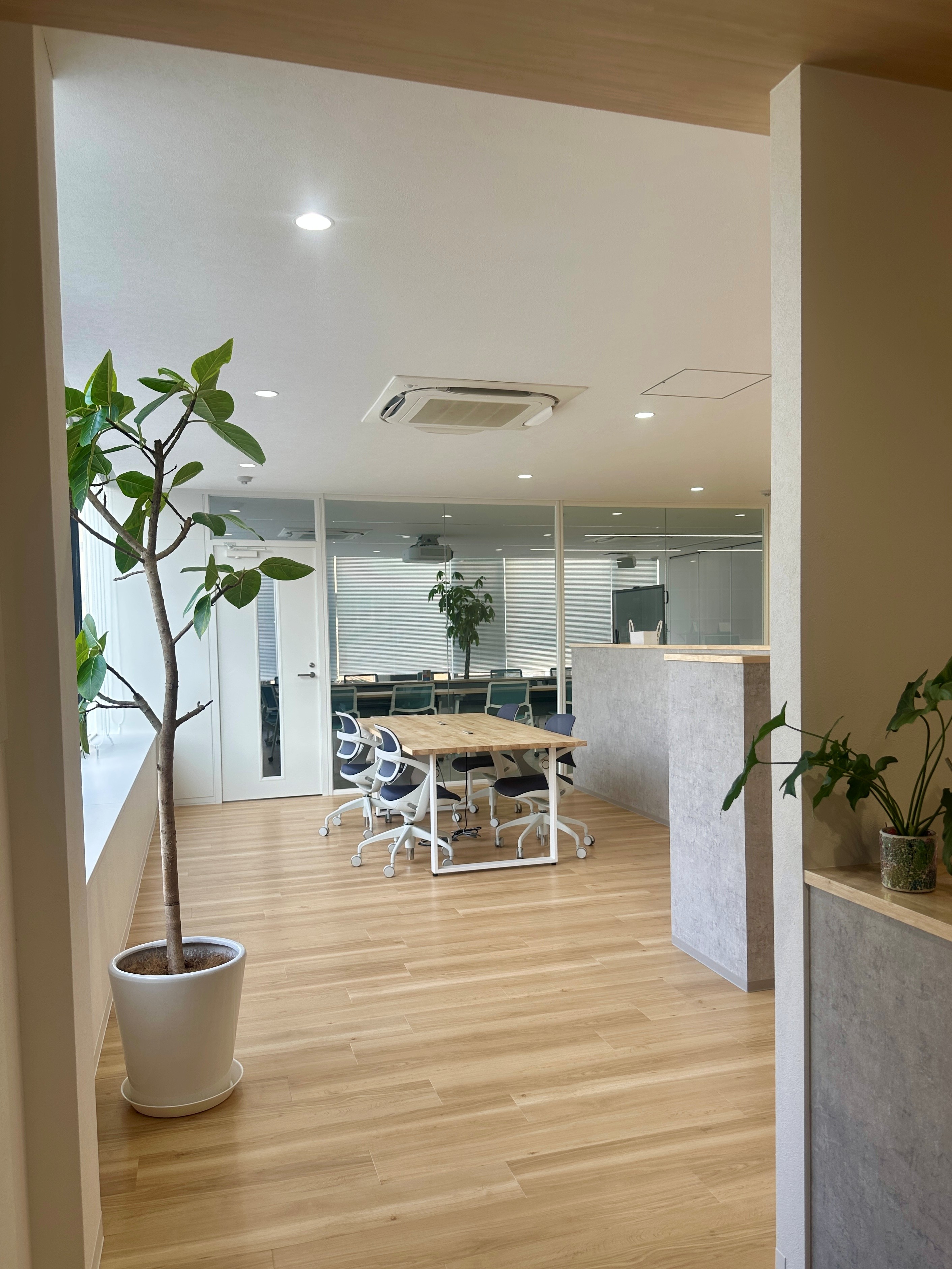 ＼未経験から経理デビュー／正社員化の実績アリ◎新築オフィス♪
