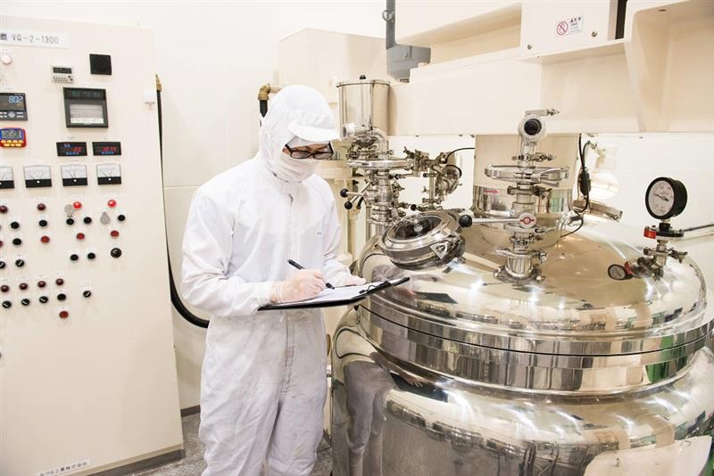 《土日祝休み×残業なし》キレイな工場で化粧品の製造サポート