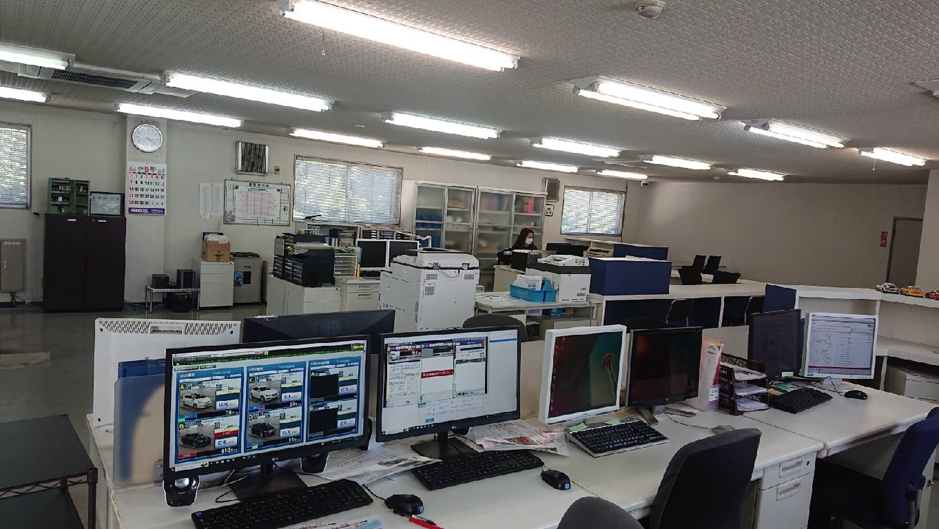 【ヴィンテージ車の販売会社/町田市小山ケ丘】事務/残業ほぼなし