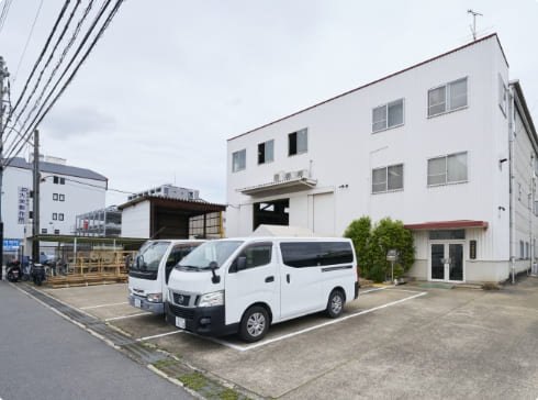 ＼上鳥羽口トホ6分！／未経験から始められる板金加工業務♪